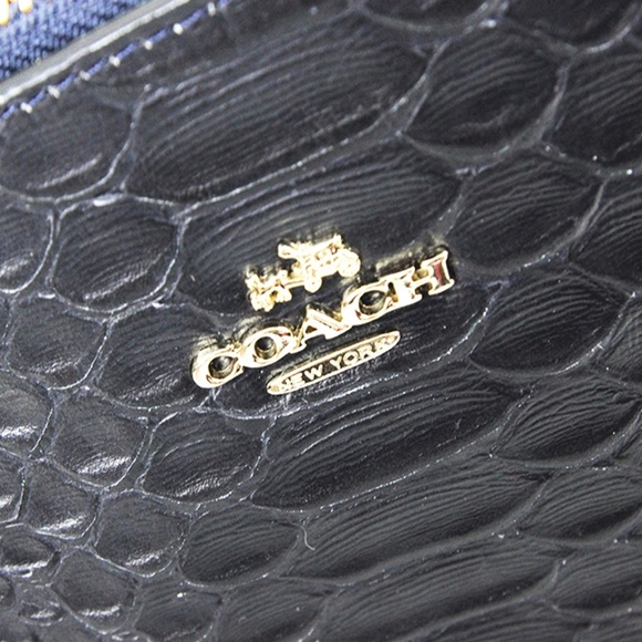 COACH Exotic Leather Stanton Carryall Handbag 5215 - Picture 3 of 7